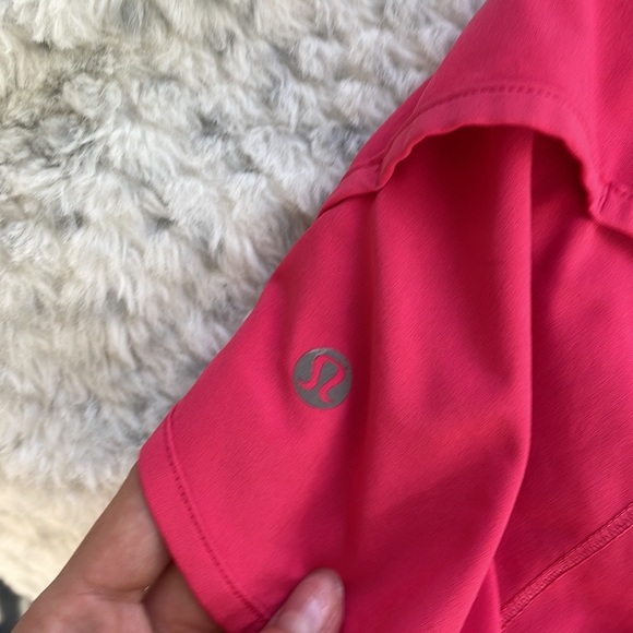 Pink size 4 lululemon speed up shorts - Picture 2 of 4